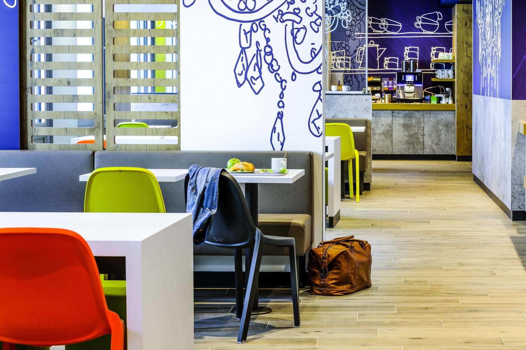 Ibis Budget Courbevoie Paris La Defense Dış mekan fotoğraf