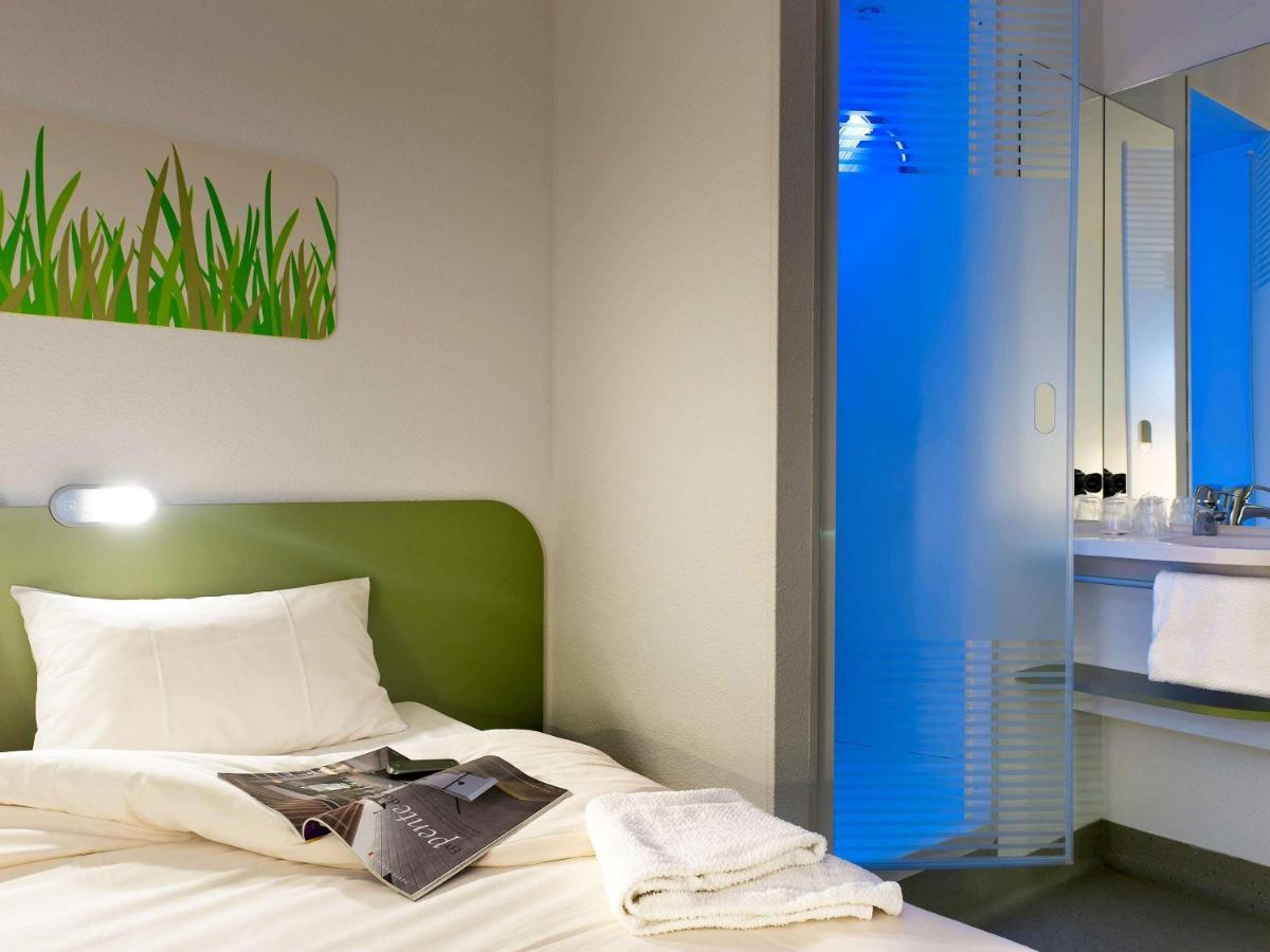 Ibis Budget Courbevoie Paris La Defense Dış mekan fotoğraf